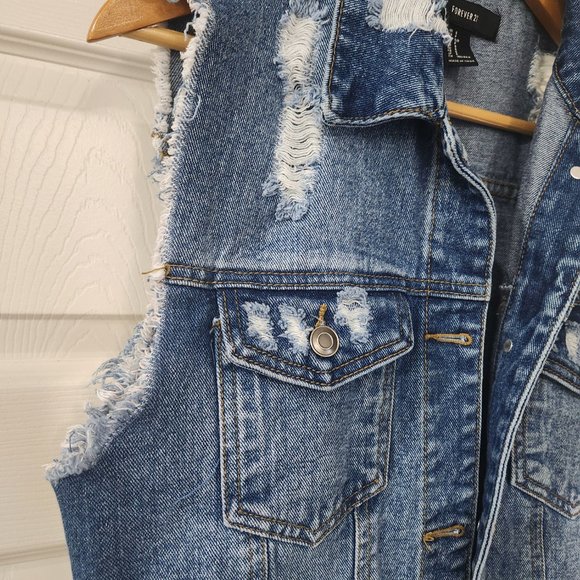 One-Of-A-Kind Custom Forever 21 Distressed Denim Vest Sz S - Picture 10 of 16
